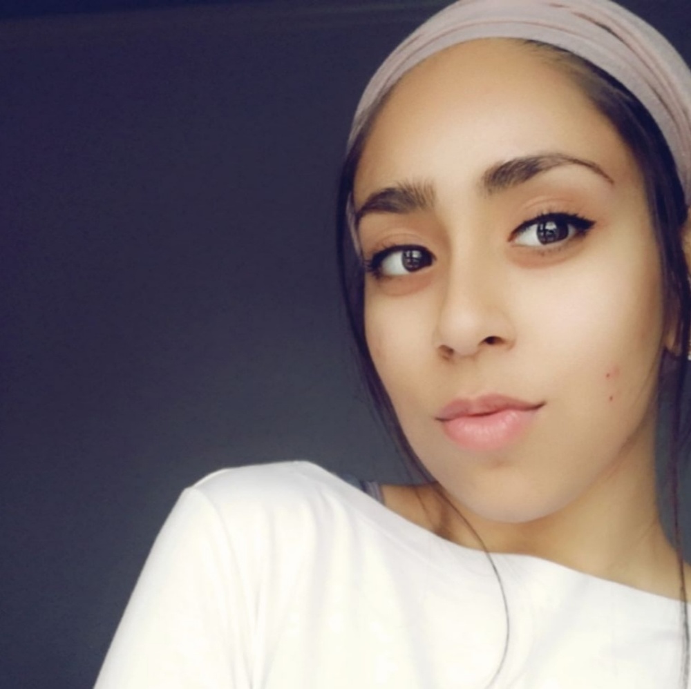 Meet your Posher, Zainab